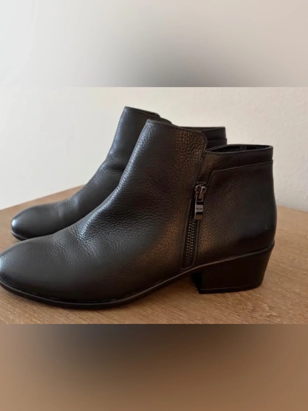 Women’s Aerosol Ankle Boots